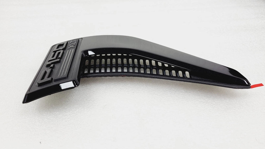 Right Black Fender Vent Emblem Nameplate for Ford F150 (2021–2025) RL3Z-16720-M