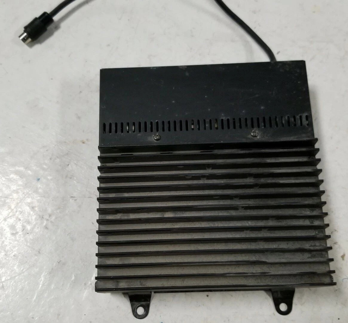 Radio Amplifier LNF4170AA for Jaguar XJ8 XJR Vanden Plas (2000–2003)