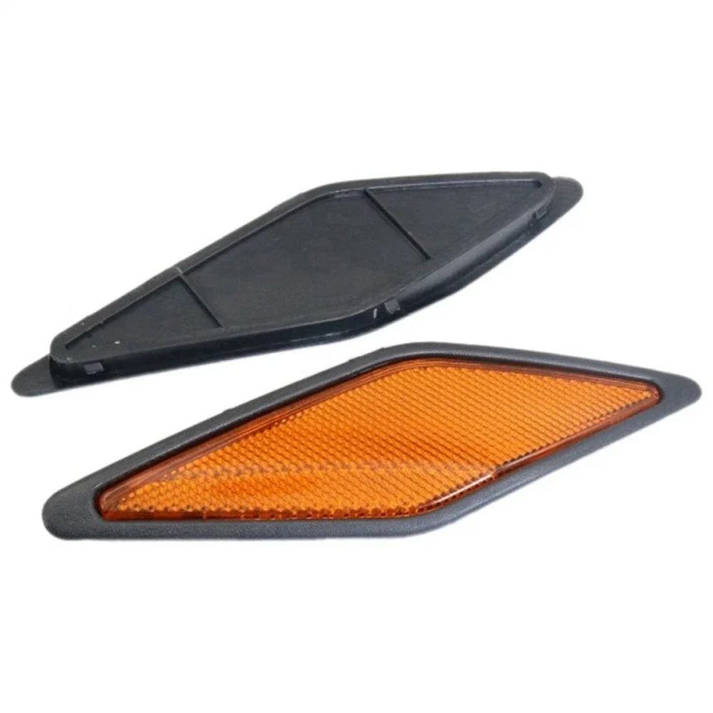 Front Side Reflector Indicator Lamp for Mitsubishi Pajero Montero (2000-2003)