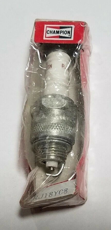 Set of 6 Champion RJ18YC8 Spark Plugs for GM 231 260 305 307 350 403 455 (1973–1985)