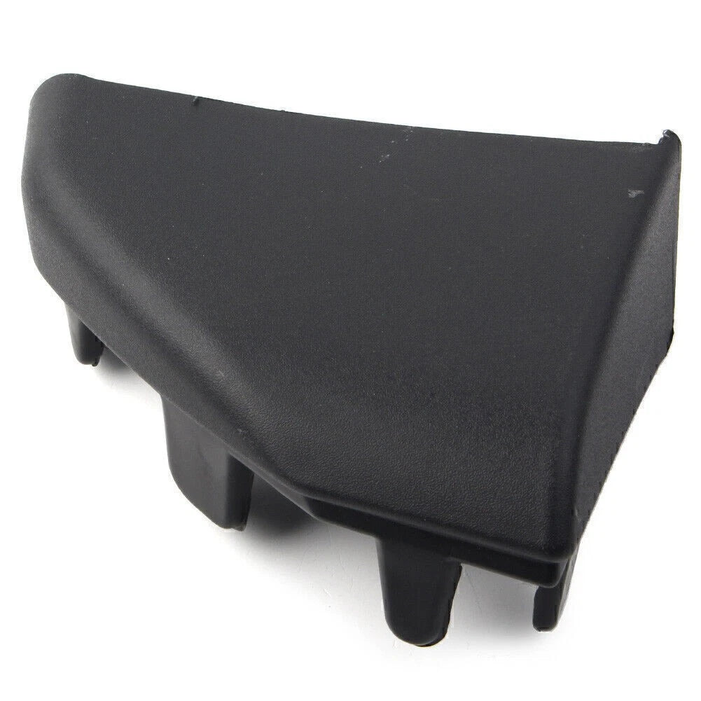 Left Rear Wheelarch End Cap LR010638 for Land Rover Discovery 3 & 4 (2004–2016)
