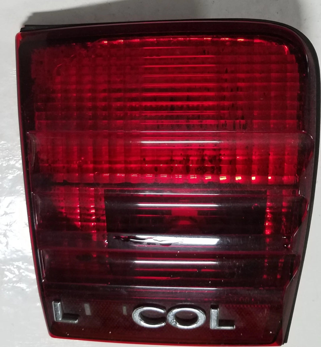Rear Tail Light LH Driver Side for Lincoln LS (2000–2002)