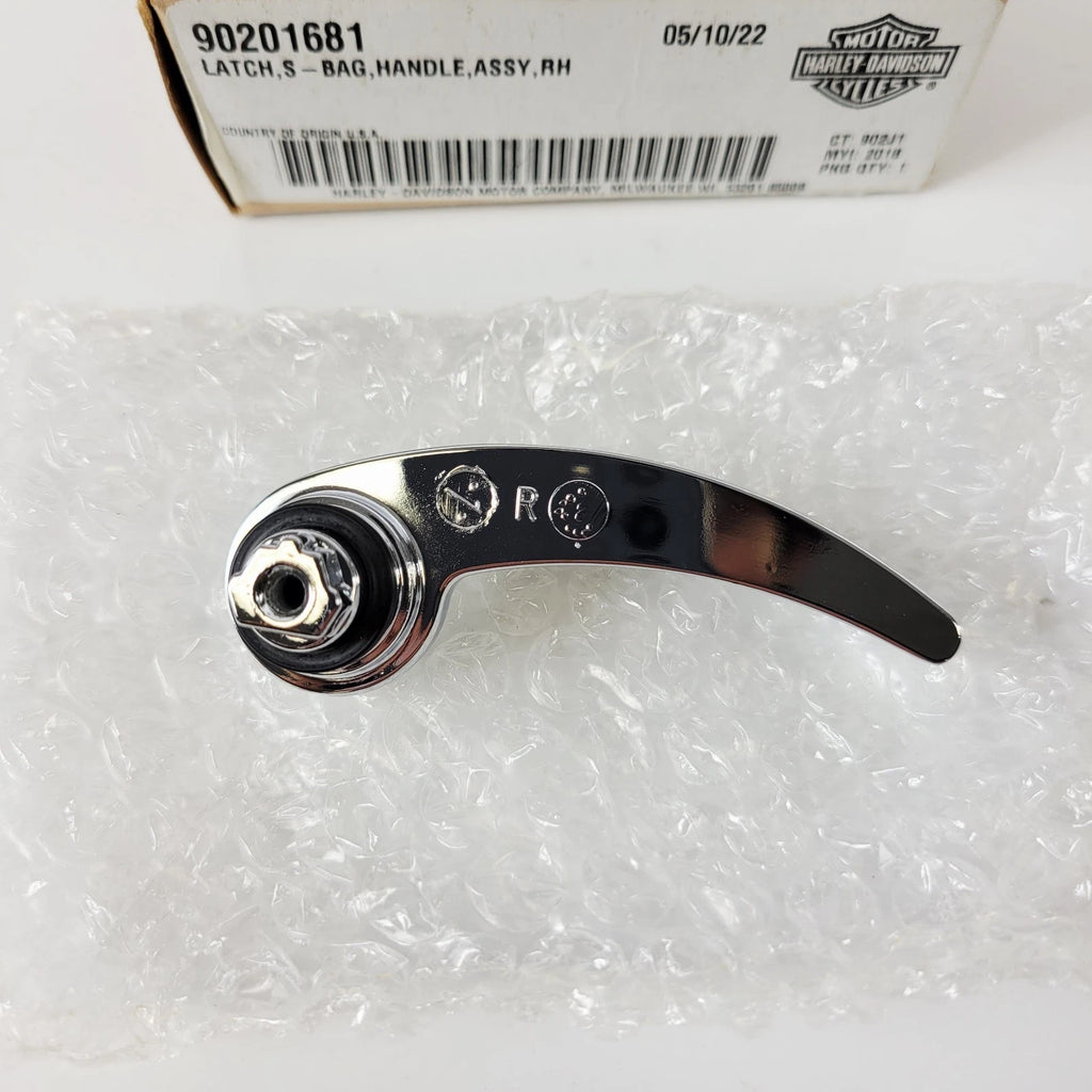 Saddlebag Latch Lever Lid Lifter RH for Harley Low Rider Sport Glide (2022–2023) 90201681