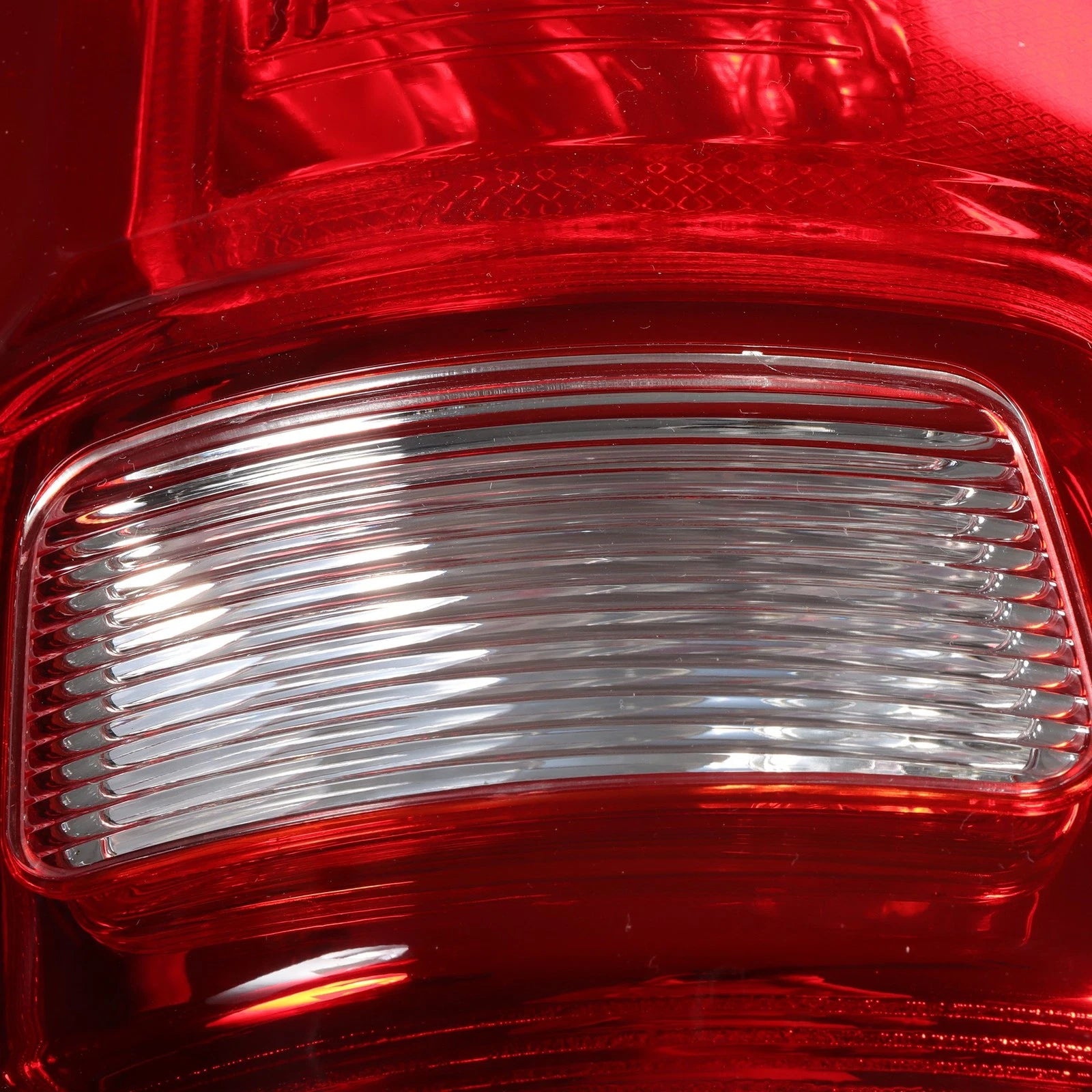 Set of 2 Halogen Tail Light Assemblies for Ram 1500 (2025)