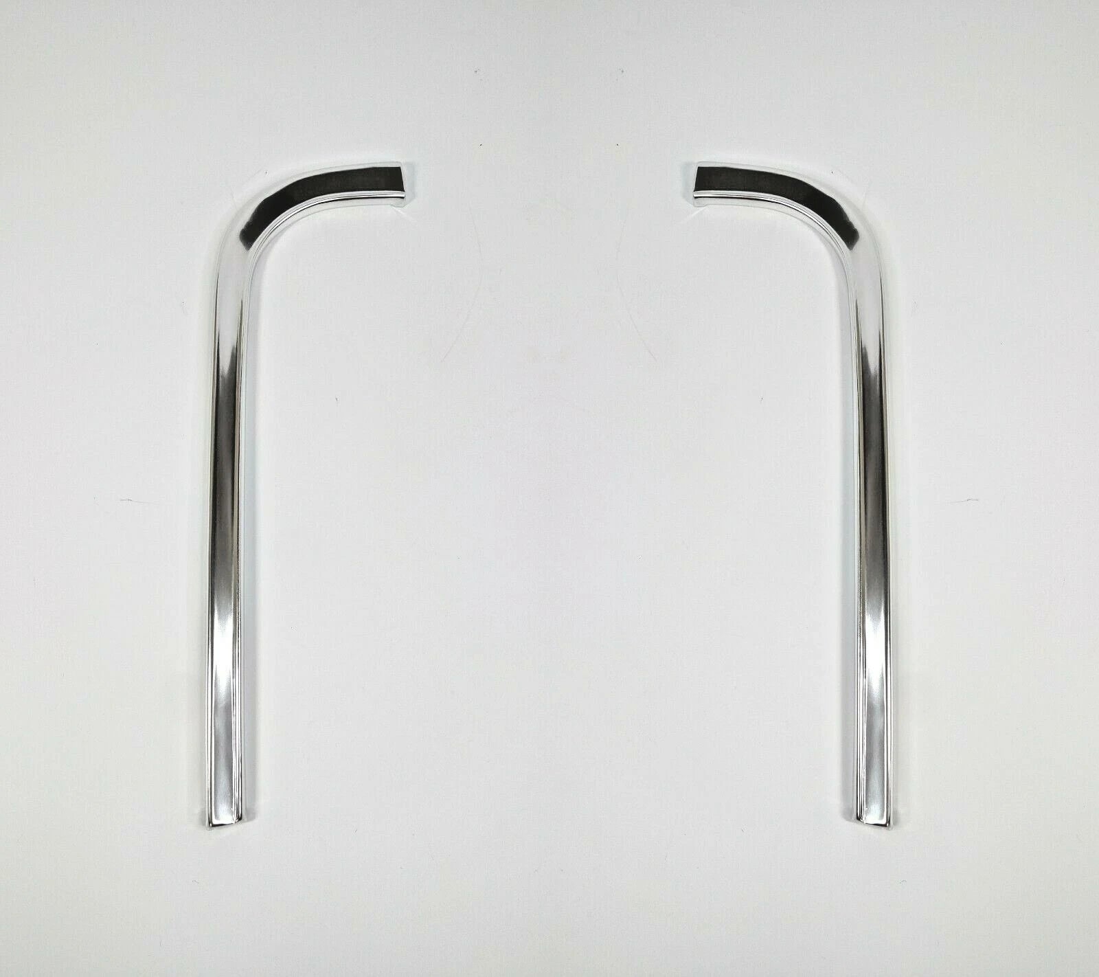 Tail Light Trim Bezels Replacement for 1967–1968 Chevy GMC Fleetside Pickup