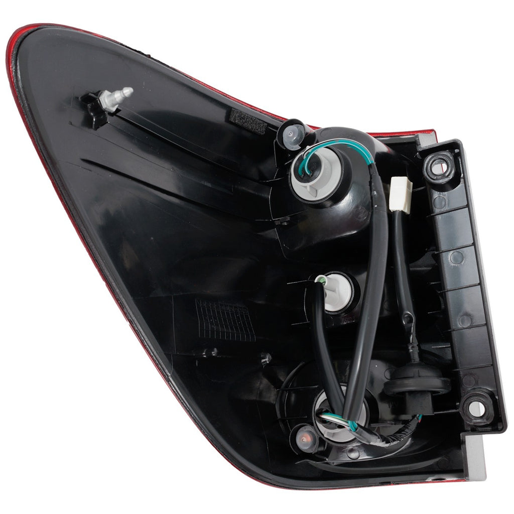 Tail Light for Toyota Sequoia (2001–2004) RH Outer