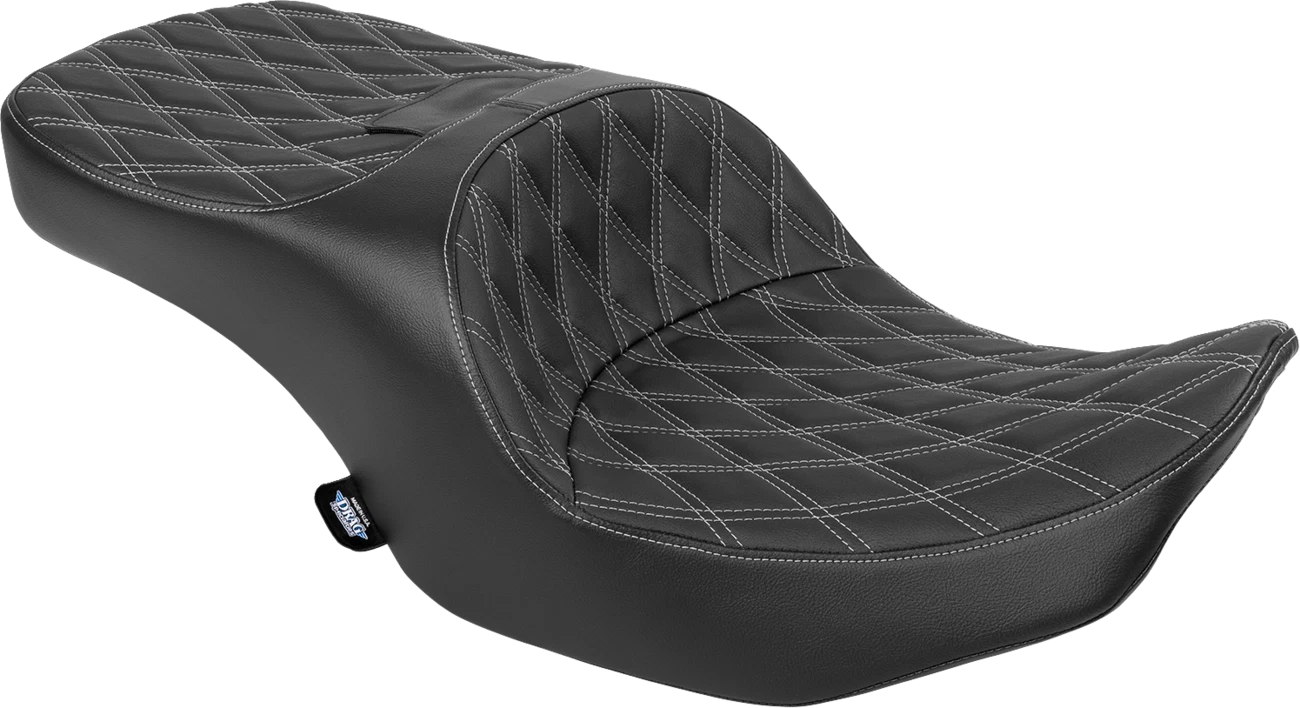 Freedom Seat for Harley-Davidson (2000–2023) - Black Vinyl, Silver Diamond