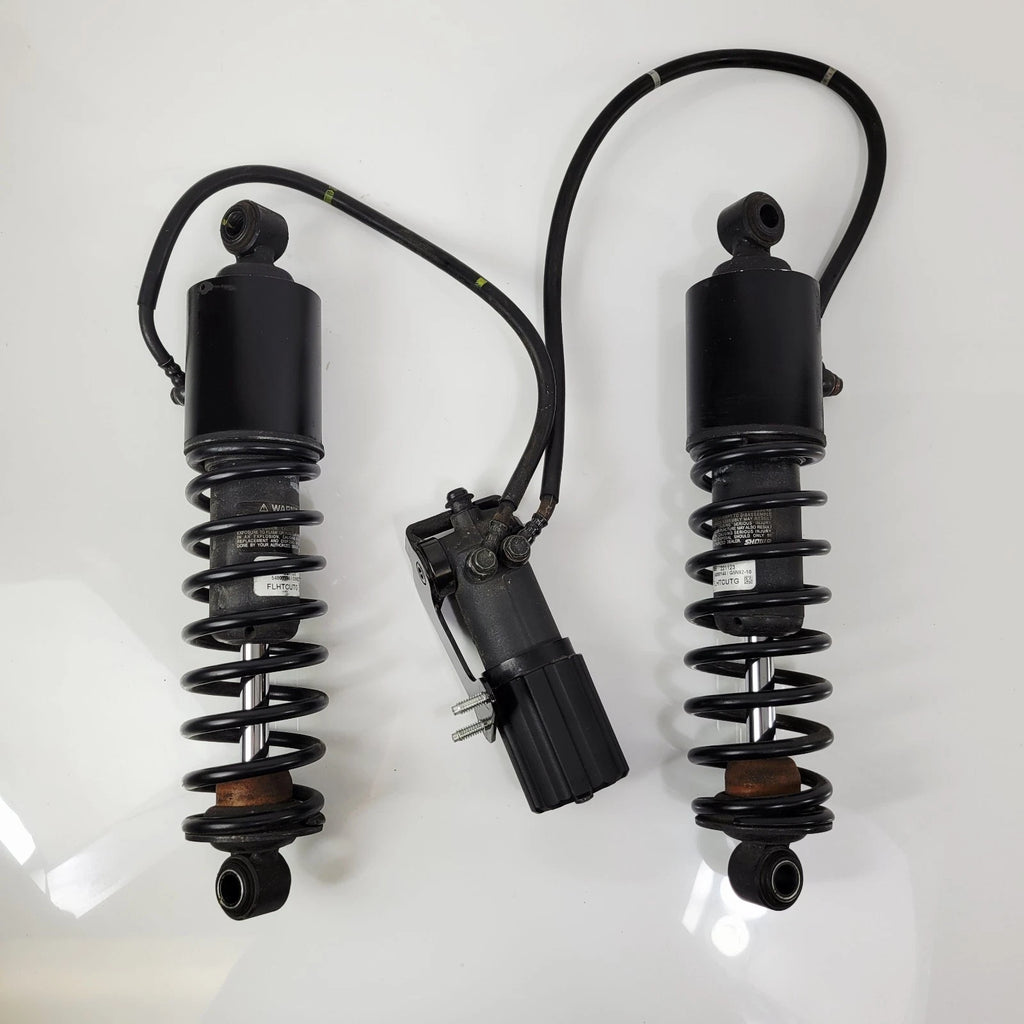 13" Adjustable Rear Shock Absorbers for Harley-Davidson Tri Glide (2013–2023)