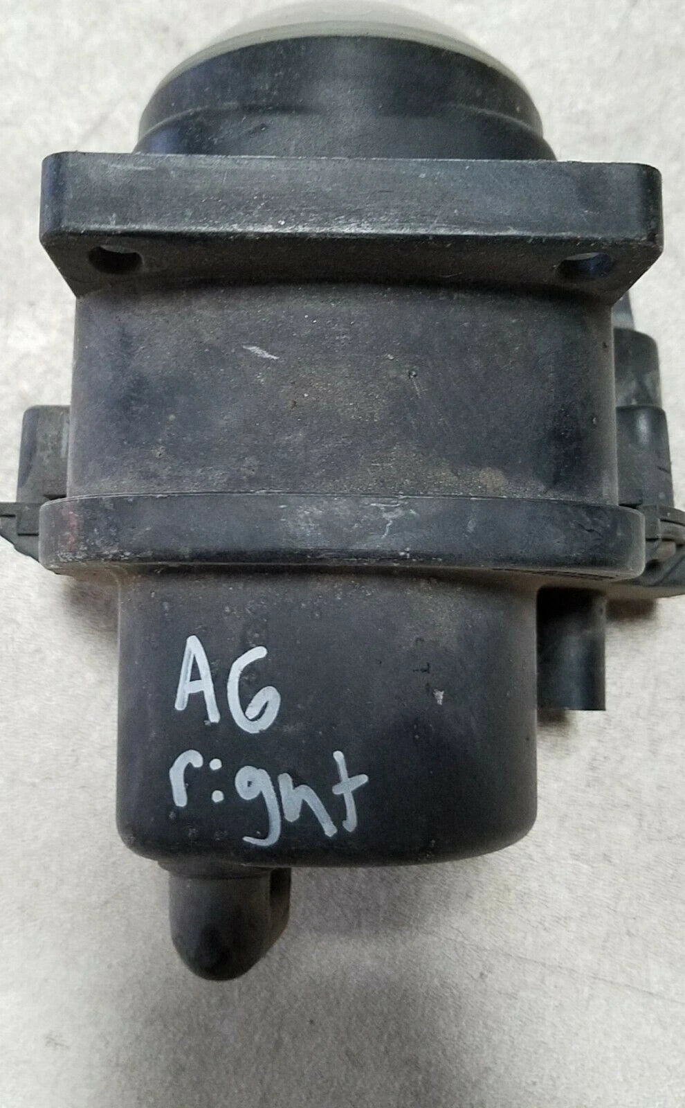 Right Fog Driving Light for Audi A6 (1998–2001) 149334-00