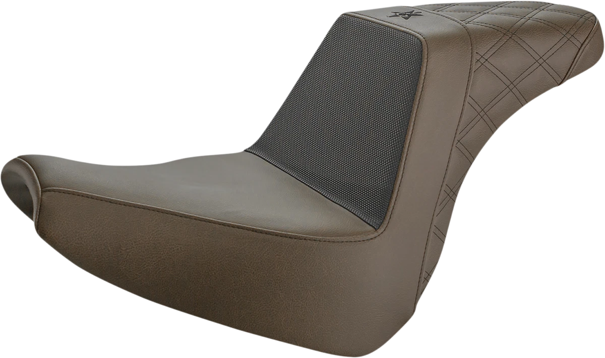 Saddlemen Seat for Unknown Industries (Carbon Fiber/Black Gripper)