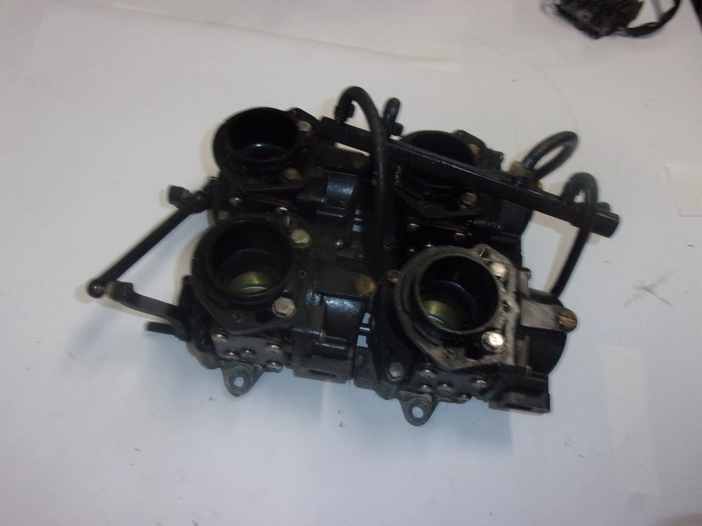 Carburetor Assembly for Johnson Evinrude 125-135HP (1997–2001) 0438516 0437959