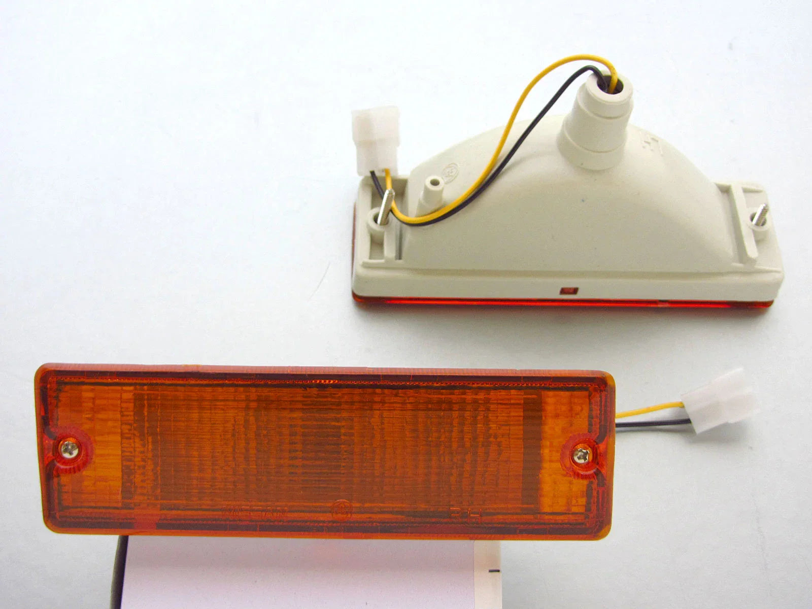 Amber Bumper Bar Indicator Lights for Nissan Navara D21 (1986-1997)