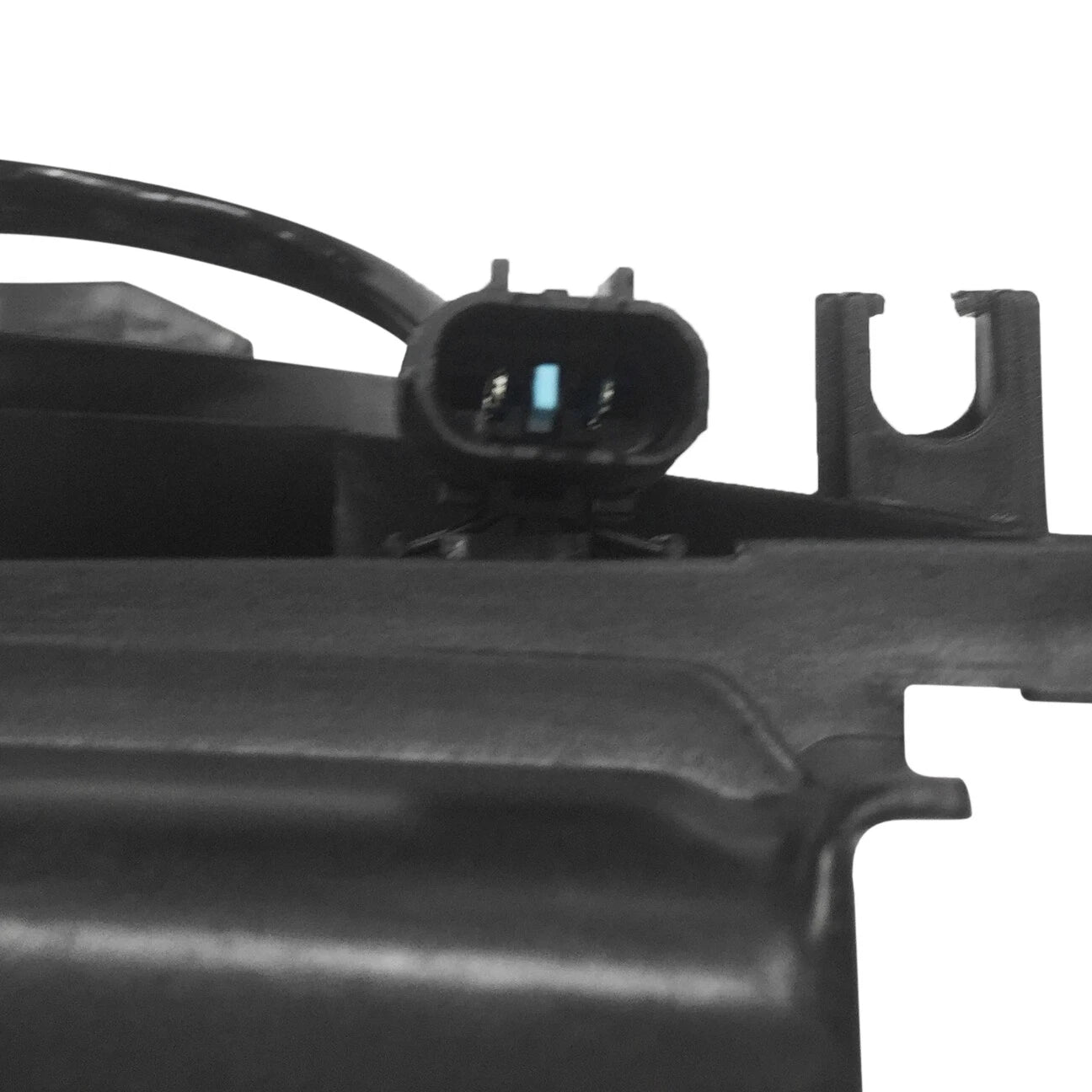 A/C condenser cooling fan assembly for Kia Spectra (2004–2009)