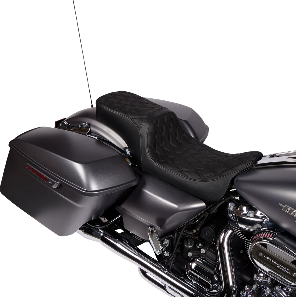 Predator 2-Up Seat for Harley Davidson (2014–2023) - Vinyl - Double Diamond