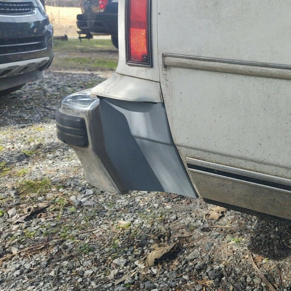Rear Bumper Filler for Chevy Caprice Impala (1986–1990)