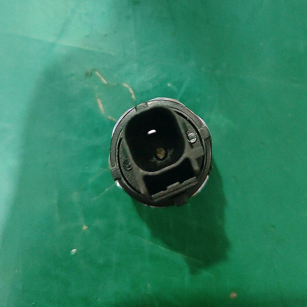 Oil Pressure Sensor for Subaru Impreza, Forester, Legacy, Outback