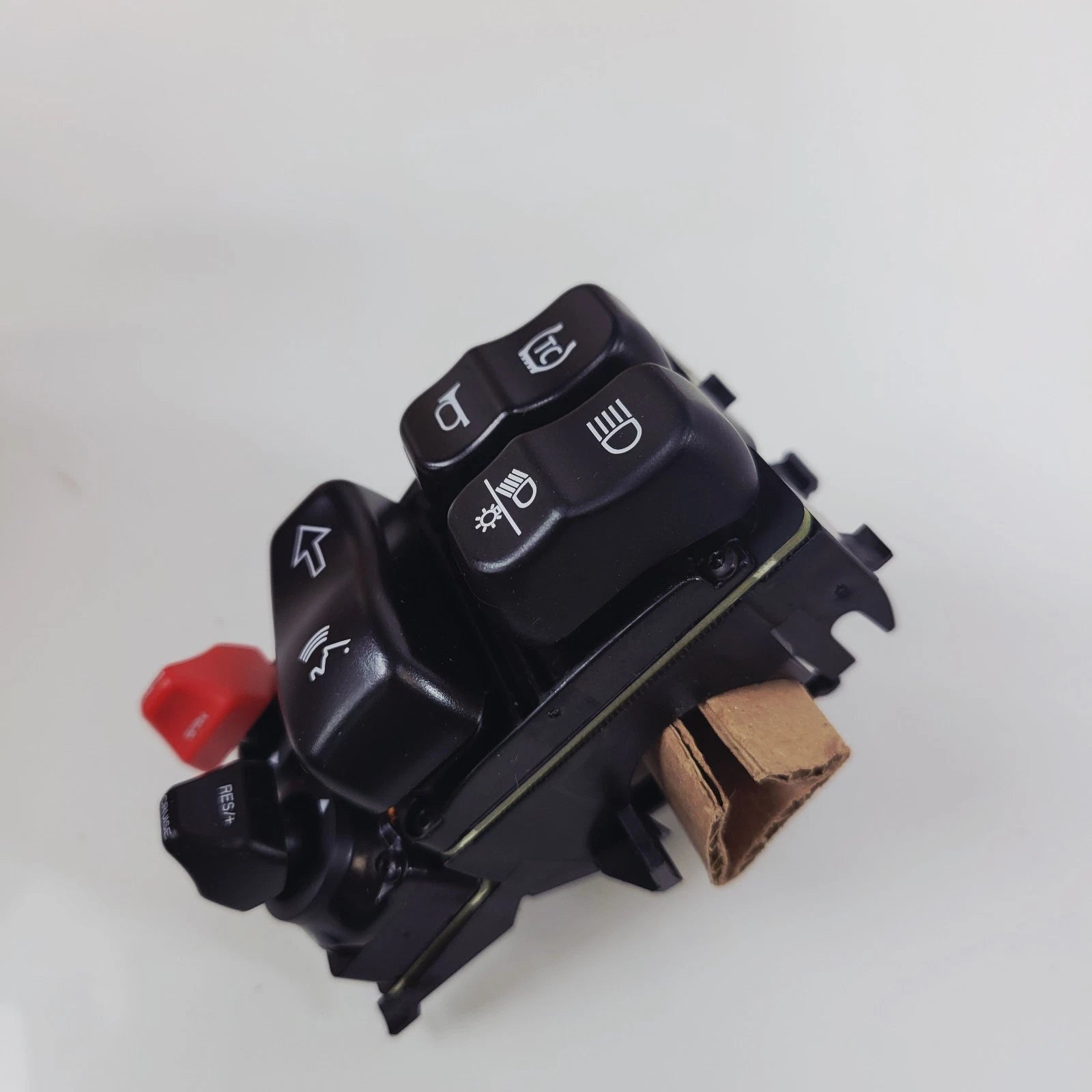 Left Hand Controls Switchpack for Harley-Davidson Road King (2021–2024) OEM 71500573