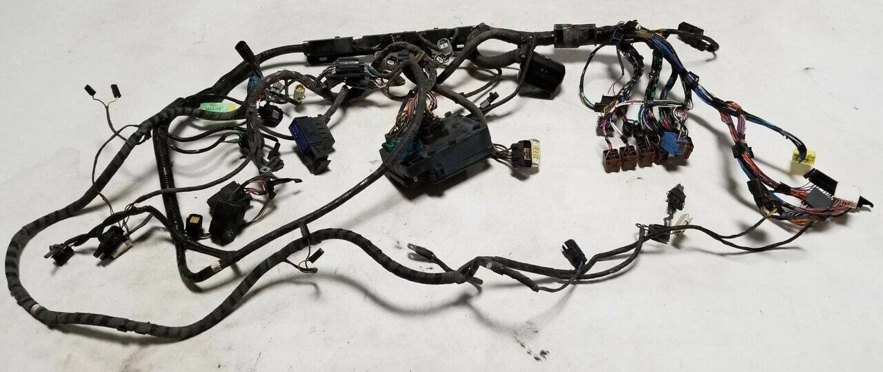 Engine Bay Management Harness with Fuse Box for Jaguar XJR (1998) LNC3350FF