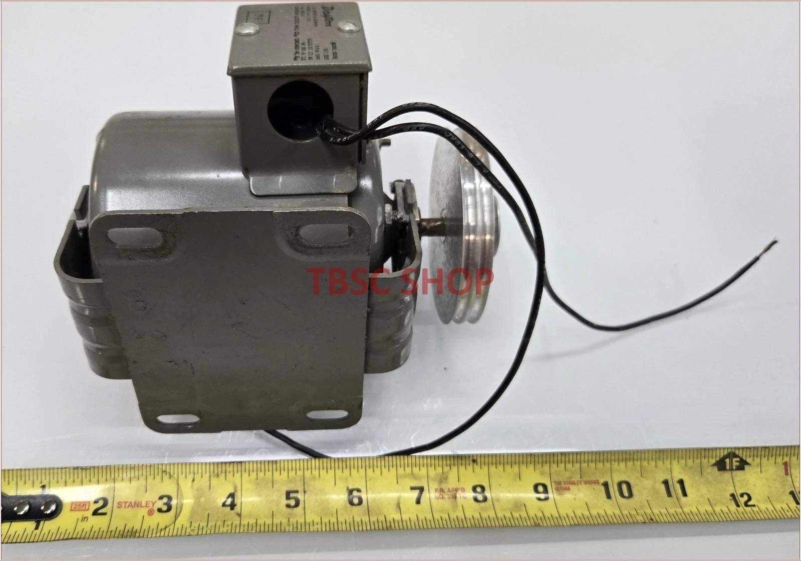 Dayton 1/20 HP 115 Motor with Pulley for Model 5K008 (Vintage)