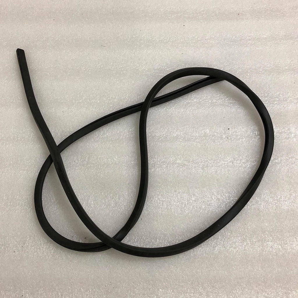 Rubber Speedometer Fairing Trim Seal for Harley Street Electra Glide (1996–2013)