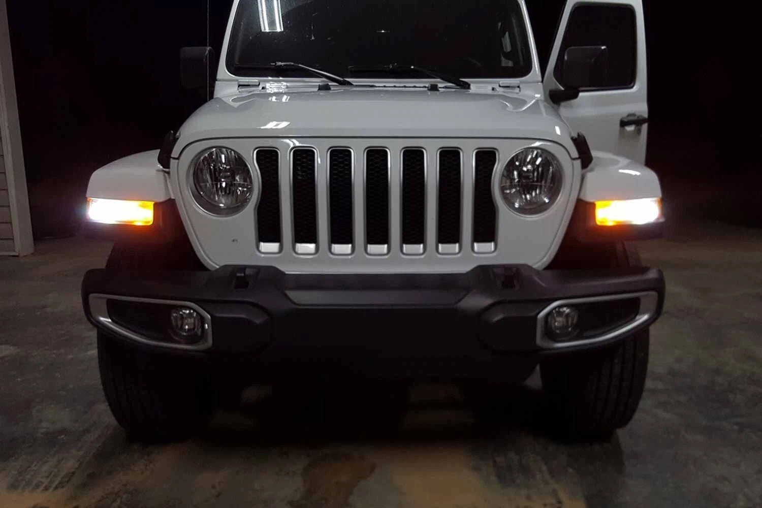 Diode Dynamics LED Turn Signal Bulbs Stage 2 for Jeep Gladiator (2020–2023)