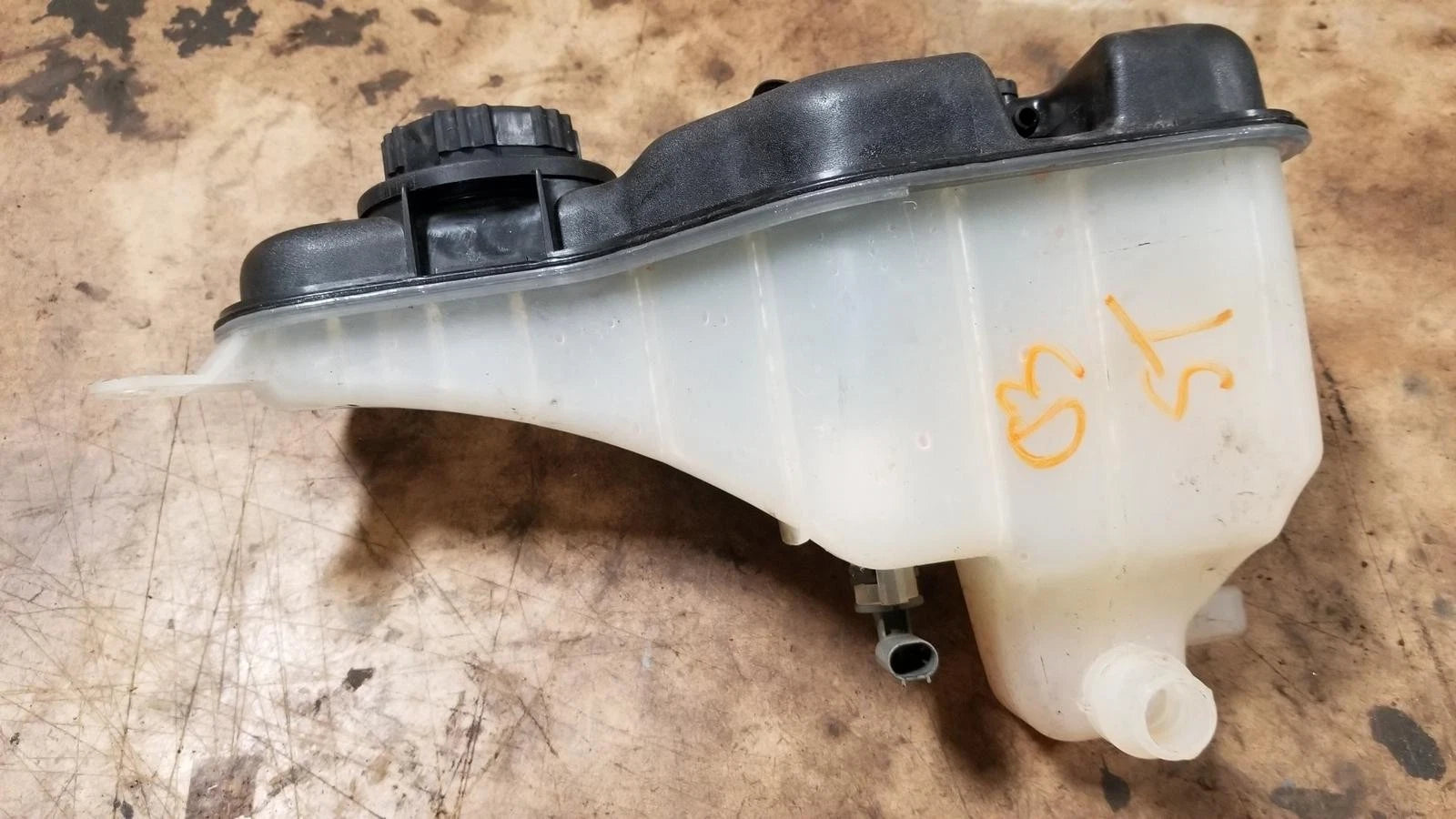 Coolant Reservoir Overflow Expansion Tank for Jaguar S-Type (2003–2008)