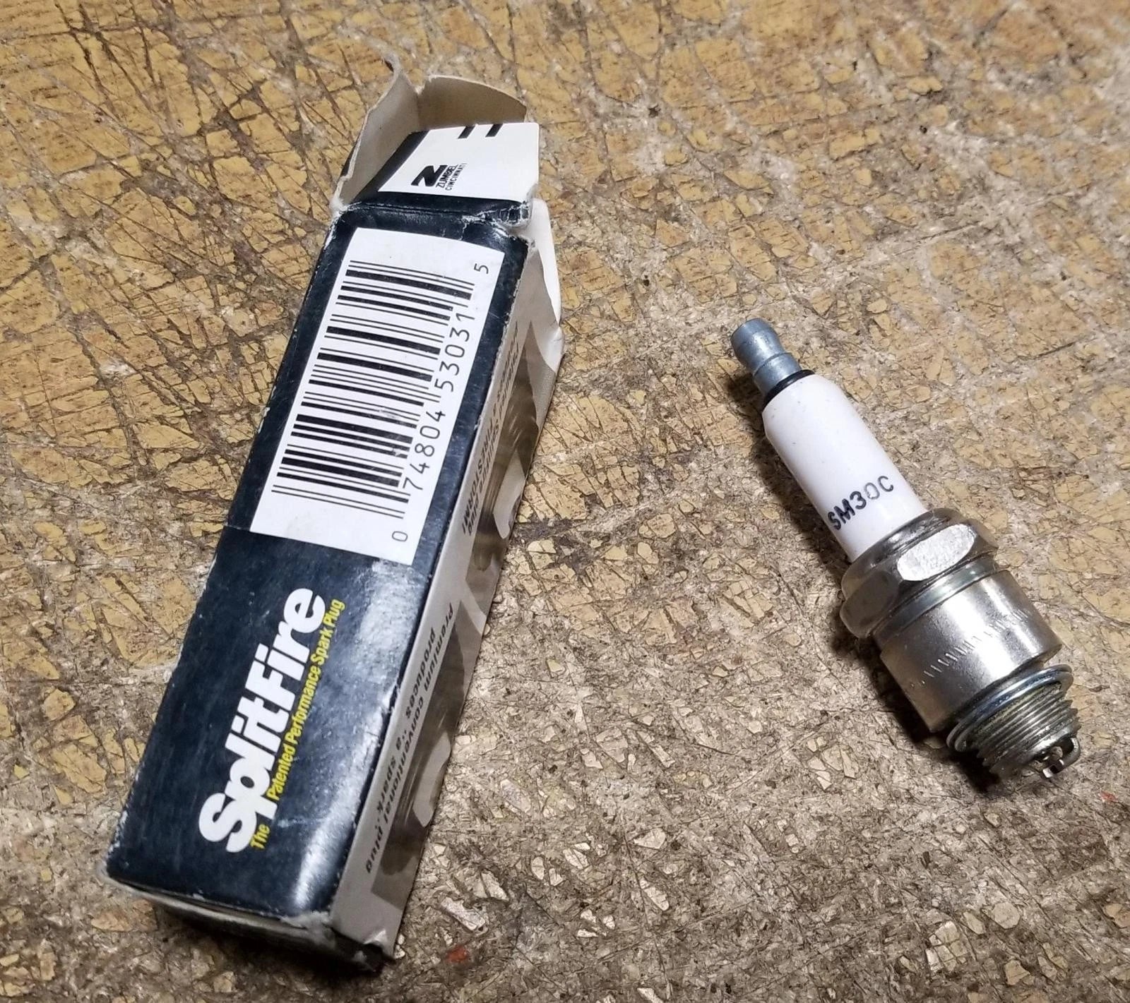 SplitFire SM30C Spark Plug for Dodge International Med. Duty