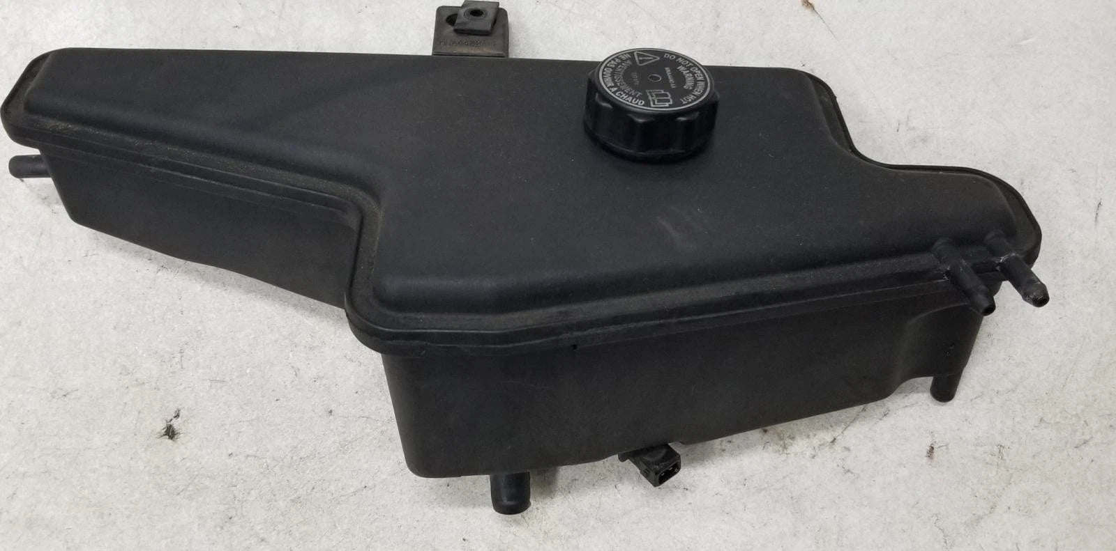 Coolant Reservoir Overflow Tank MNA4400A for Jaguar XJR XJ6 XJ12 (1995–1997)