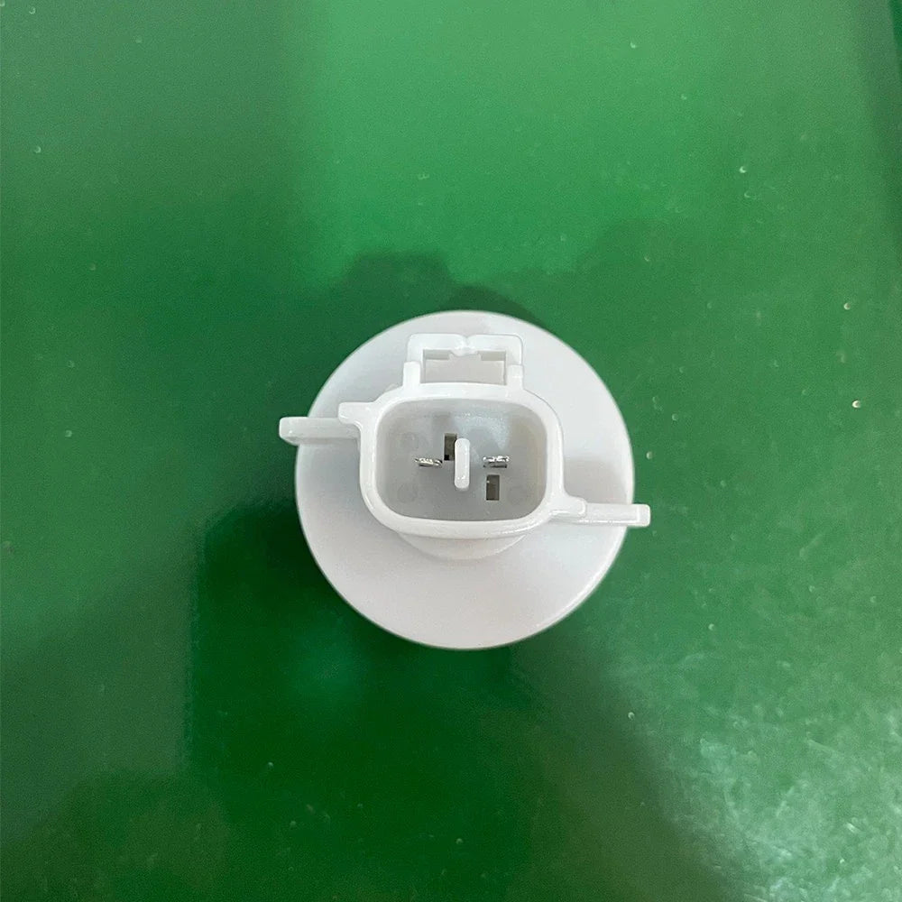 Turn Signal Halogen Light Bulb Holder for Toyota Suzuki BYD
