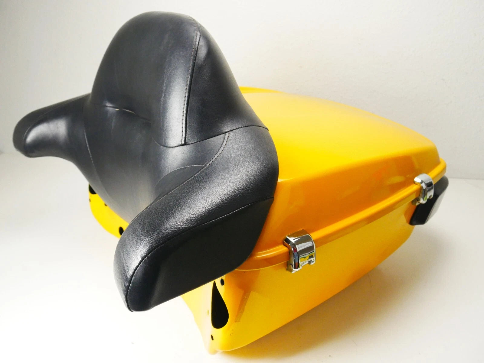Tour Pack Wrap Around Backrest for Harley Touring (1997–2023)