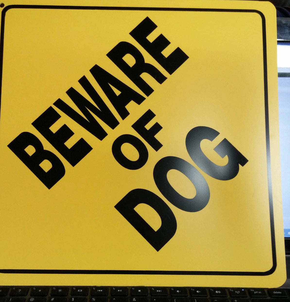 Caution Dog Bite Sign for XING Crossing (Plastic)