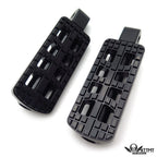 Dominator CNC Footpegs for Harley Softail Fat Boy Fat Bob (2018–2019)