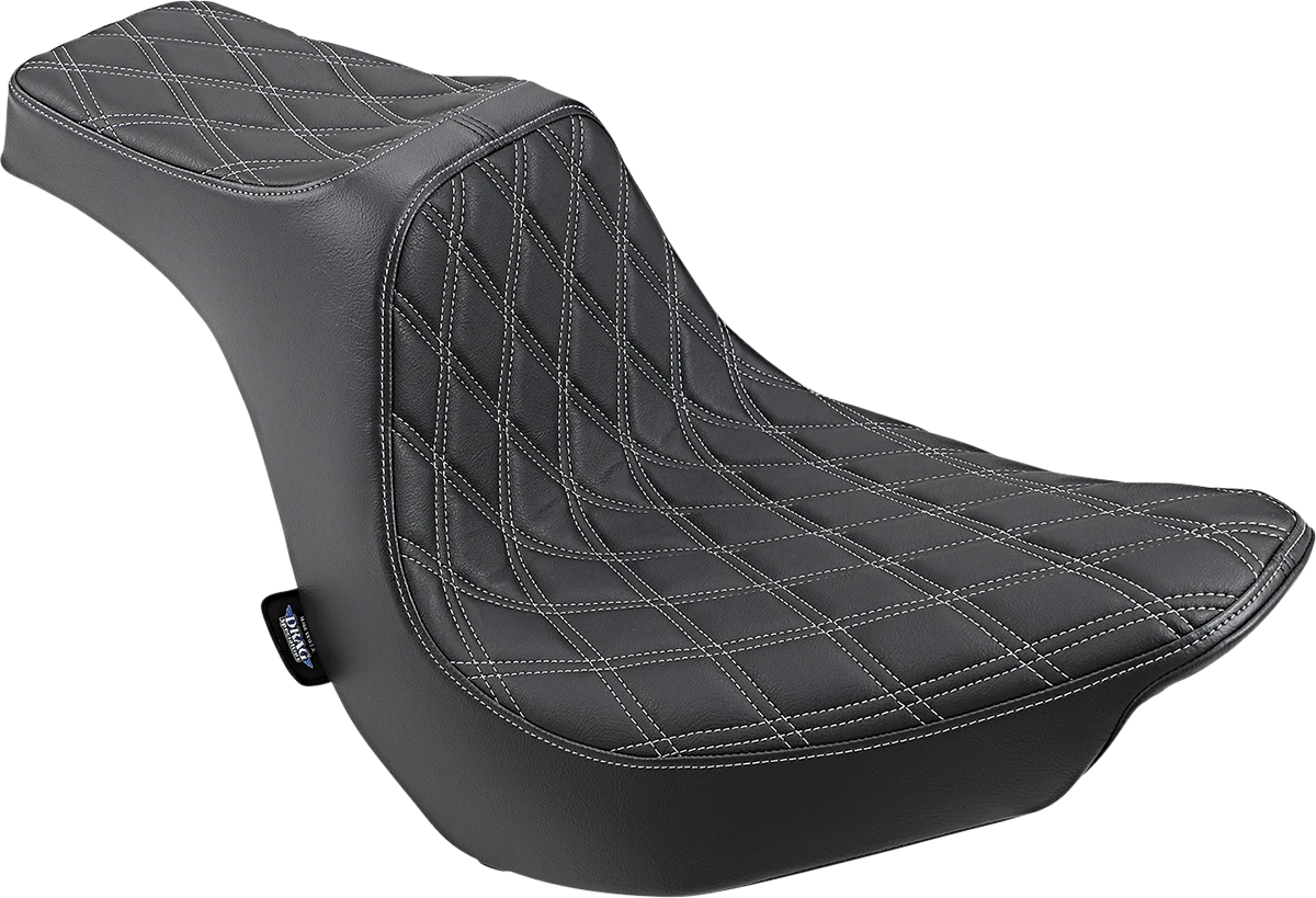 Predator III Seat for Harley-Davidson (2000–2023) - Double Diamond, Silver Stitching