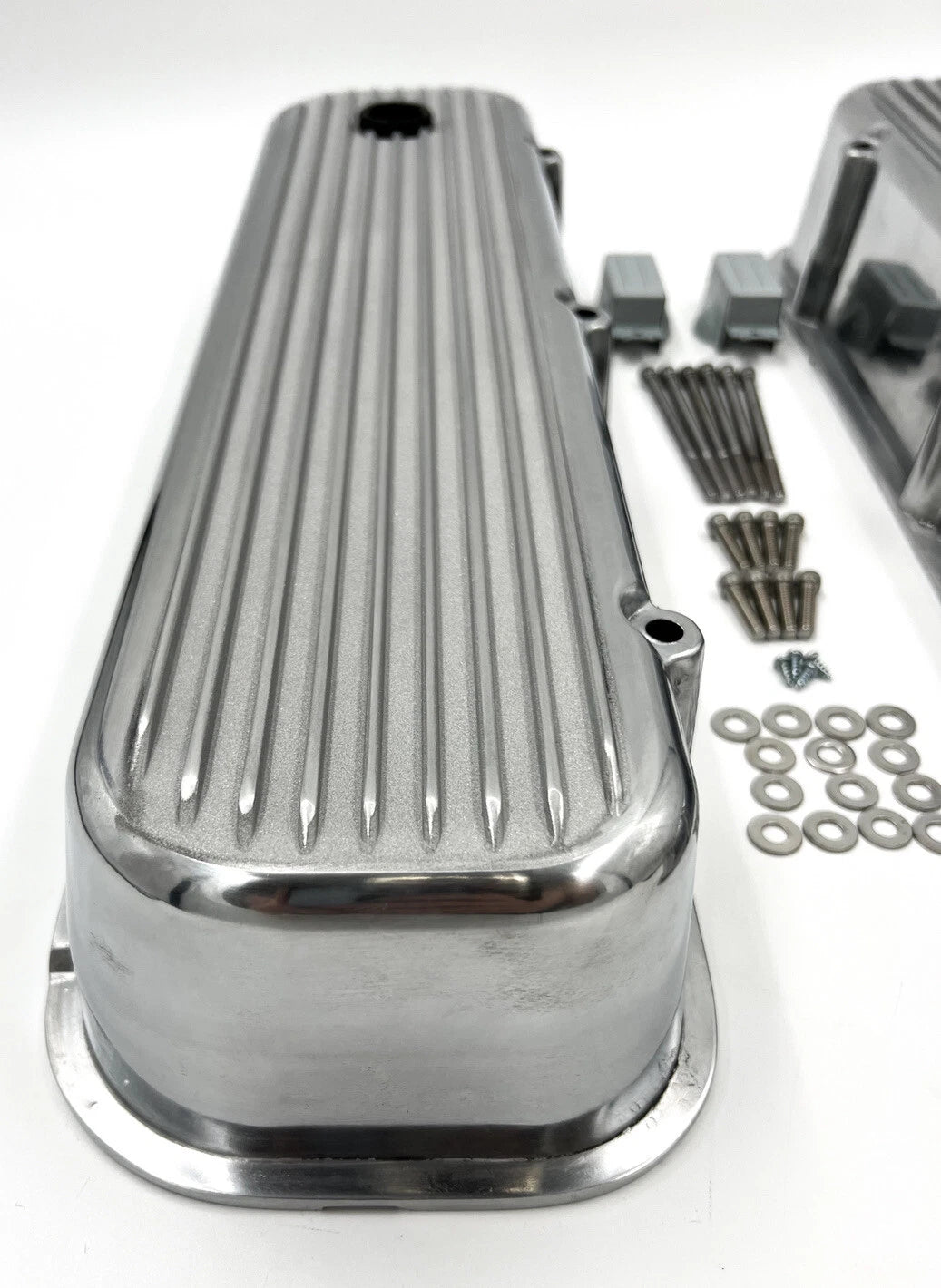 Polished Aluminum Valve Covers Tall Finned Replacement for BBC 396 402 427 (1963–1970)