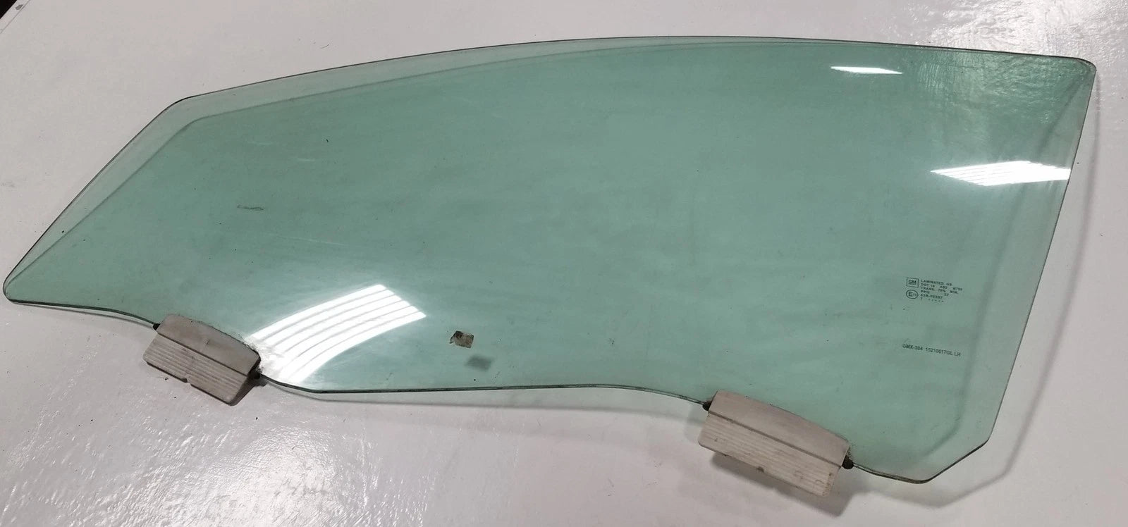Front Door Window Glass LH Driver Side for Saturn Aura Malibu (2007–2012)