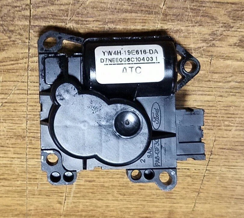 Upper Fascia Vent Servo Motor for Jaguar S-Type (2000–2008) YW4H-19E616-DA