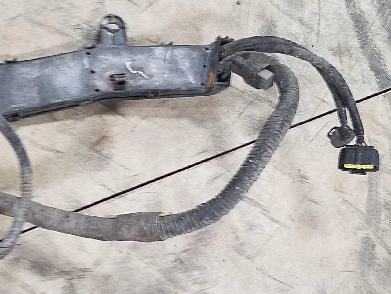 EEC-V Computer Harness for Ford Thunderbird Cougar 1996 (F6SB-12A581-BC)
