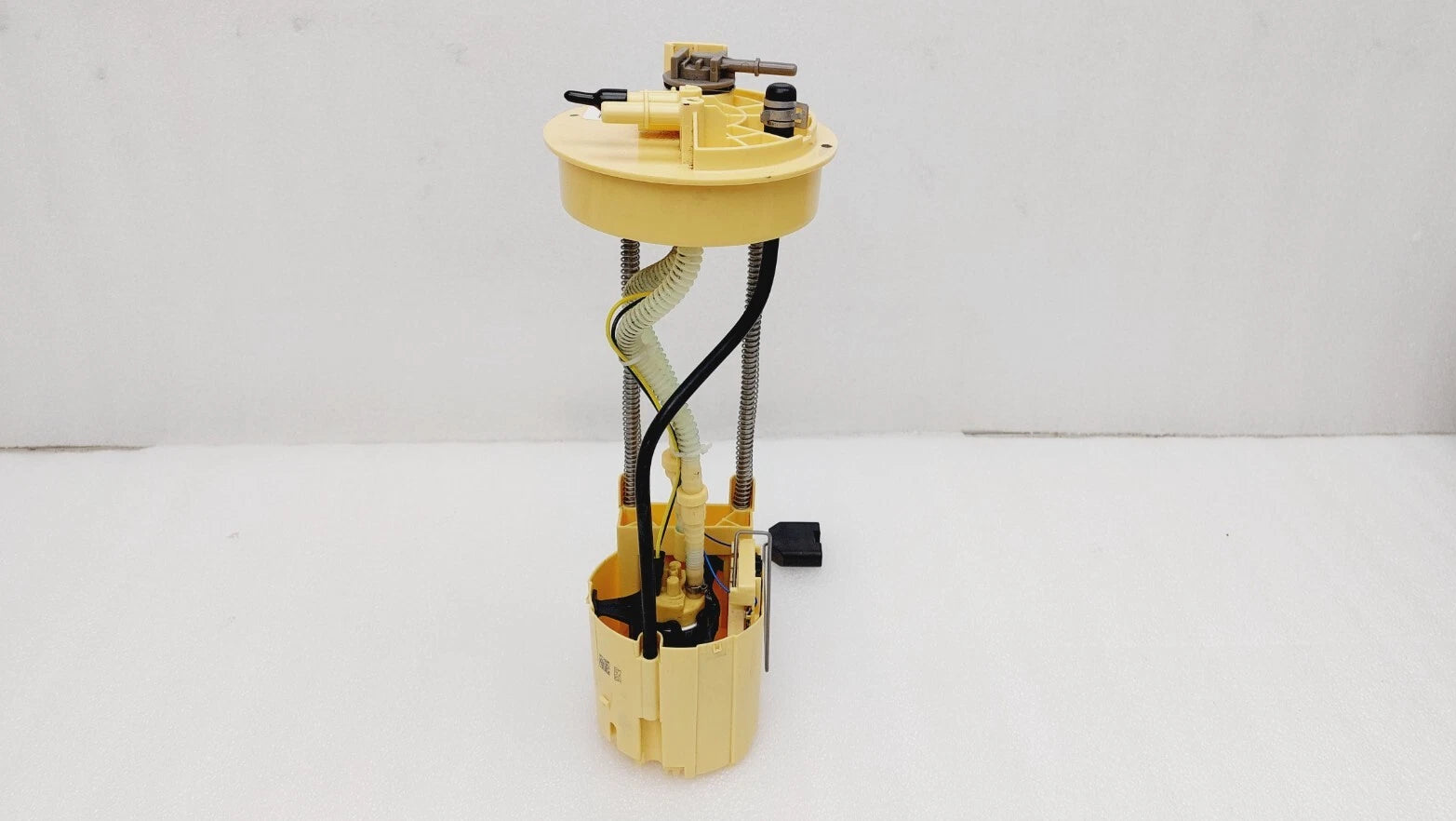 Fuel Pump and Sender Assembly for Dodge Ram 2500 3500 5.9L Diesel (1998–2004) A2C53109795