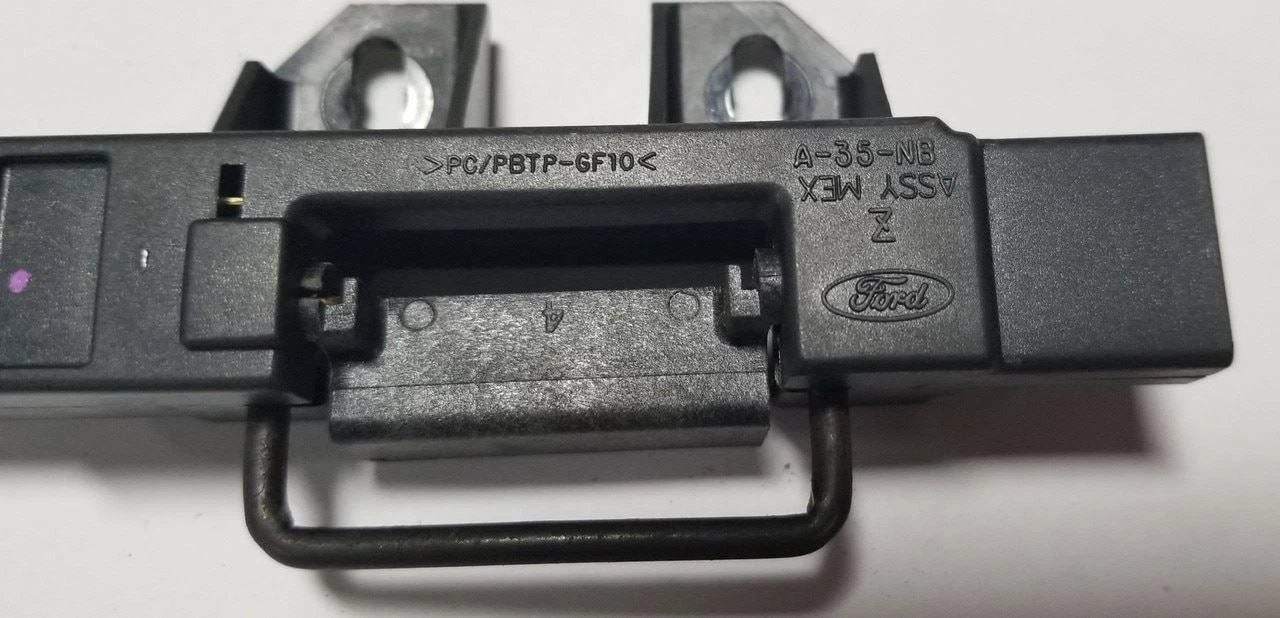 Glove Box Latch for Jaguar X-Type (2002–2008) XW4X-15A563-A