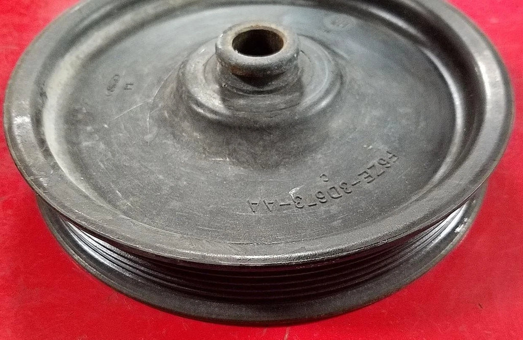 Power Steering Pump Pulley for Ford Thunderbird Cougar (1996–1997)