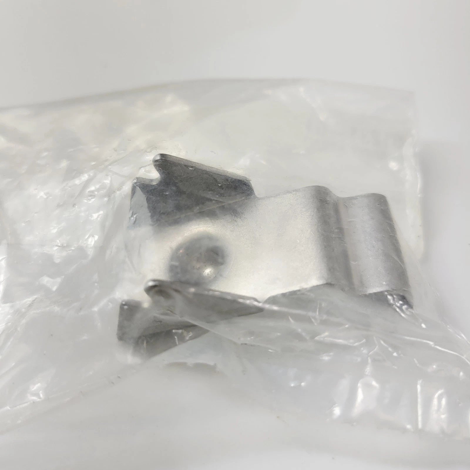Gas Fuel Pump Bracket Bail for Harley-Davidson Touring Ultra FLHTCUI (2001)
