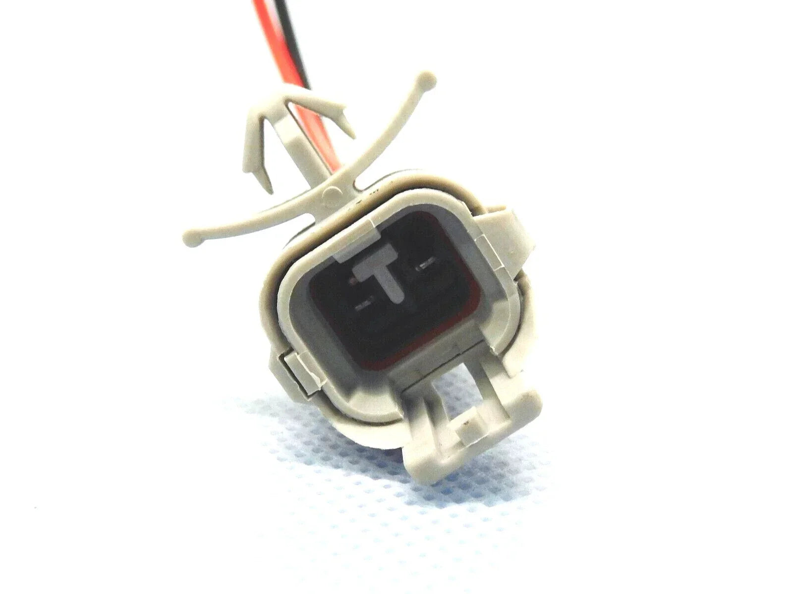 Fuel Filter Water Sensor Switch for Hilux LN106 LN107 LN111 (1984-2005)