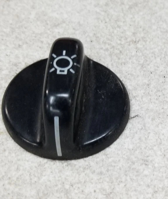 Headlight Switch Knob for Lincoln Town Car (1998–2000)