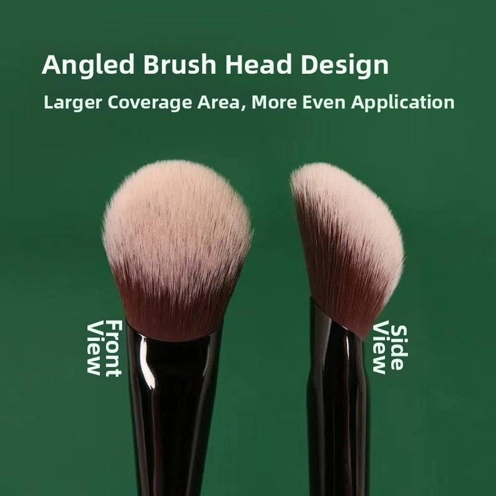 Synthetic Fiber Blush Brush for Gentle Makeup Application