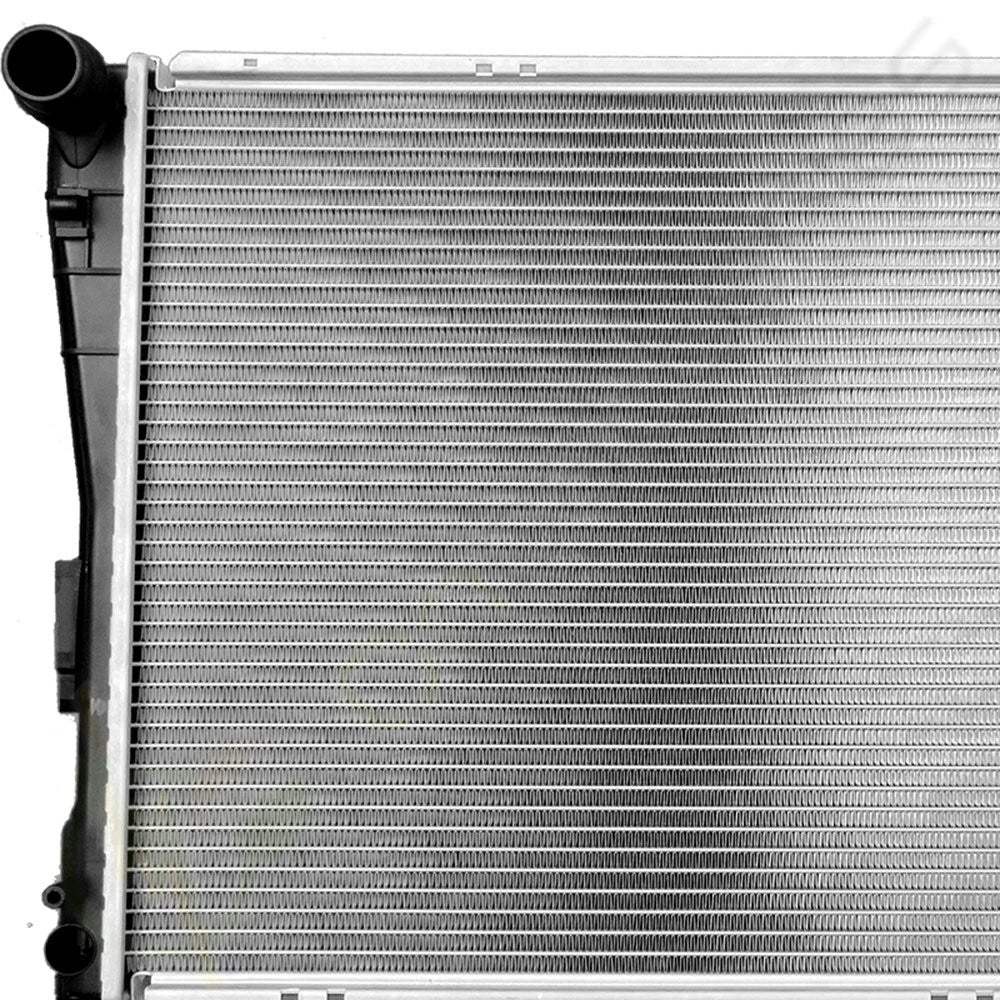 Radiator and Cooling Fan Kit for BMW 320i 330i (2001–2005)