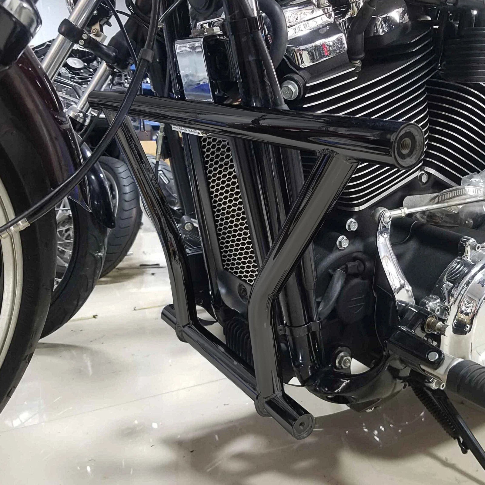 Matte Black Engine Guard Crash Bar for Harley Softail Fat Boy (2018–2024)