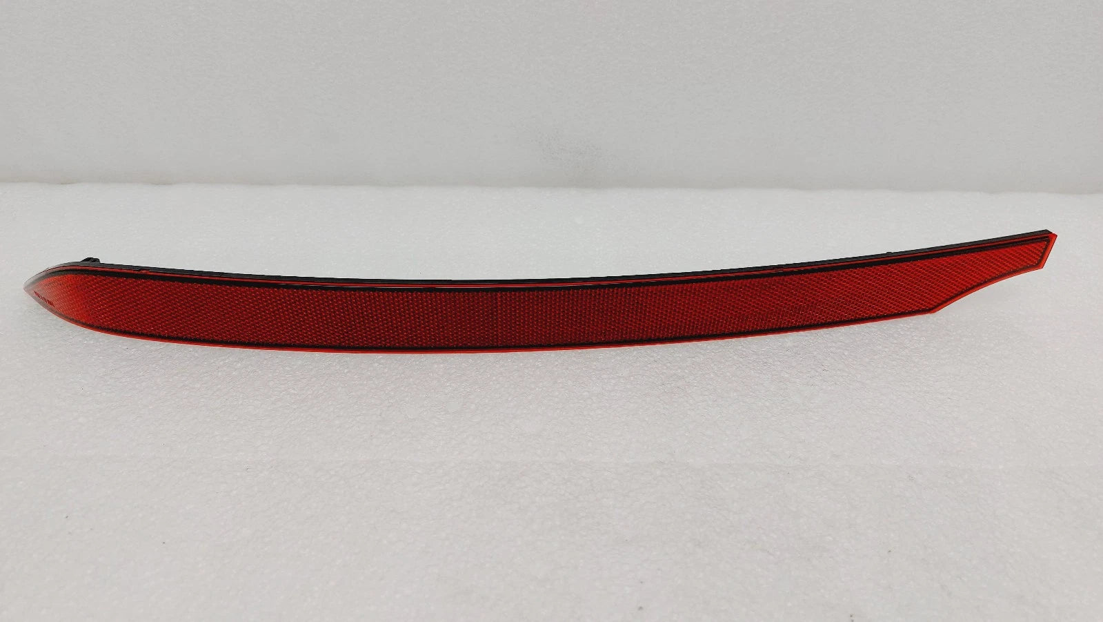 Rear Bumper Outer Left Side Reflector for VW Atlas Cross Sport (2020–2025) 3CM945105B