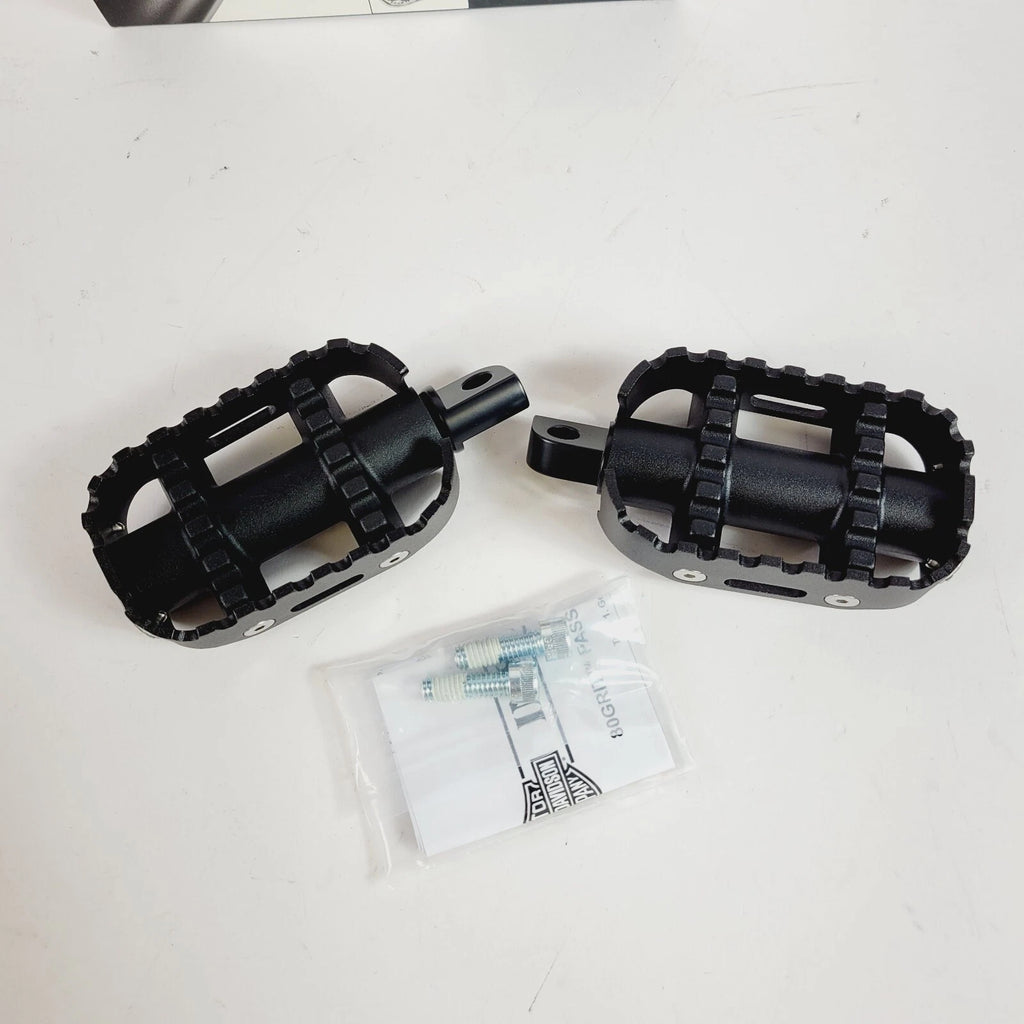 Passenger Footpegs for Harley Davidson (80GRIT) (5051605) Black