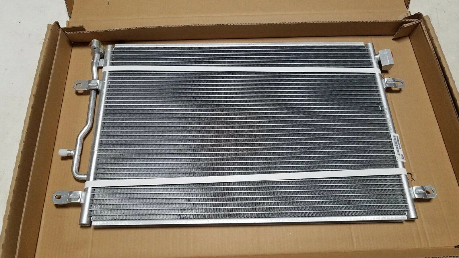 AC Condenser for Audi A4 Conv (2003–2007) 216048, 679-59433