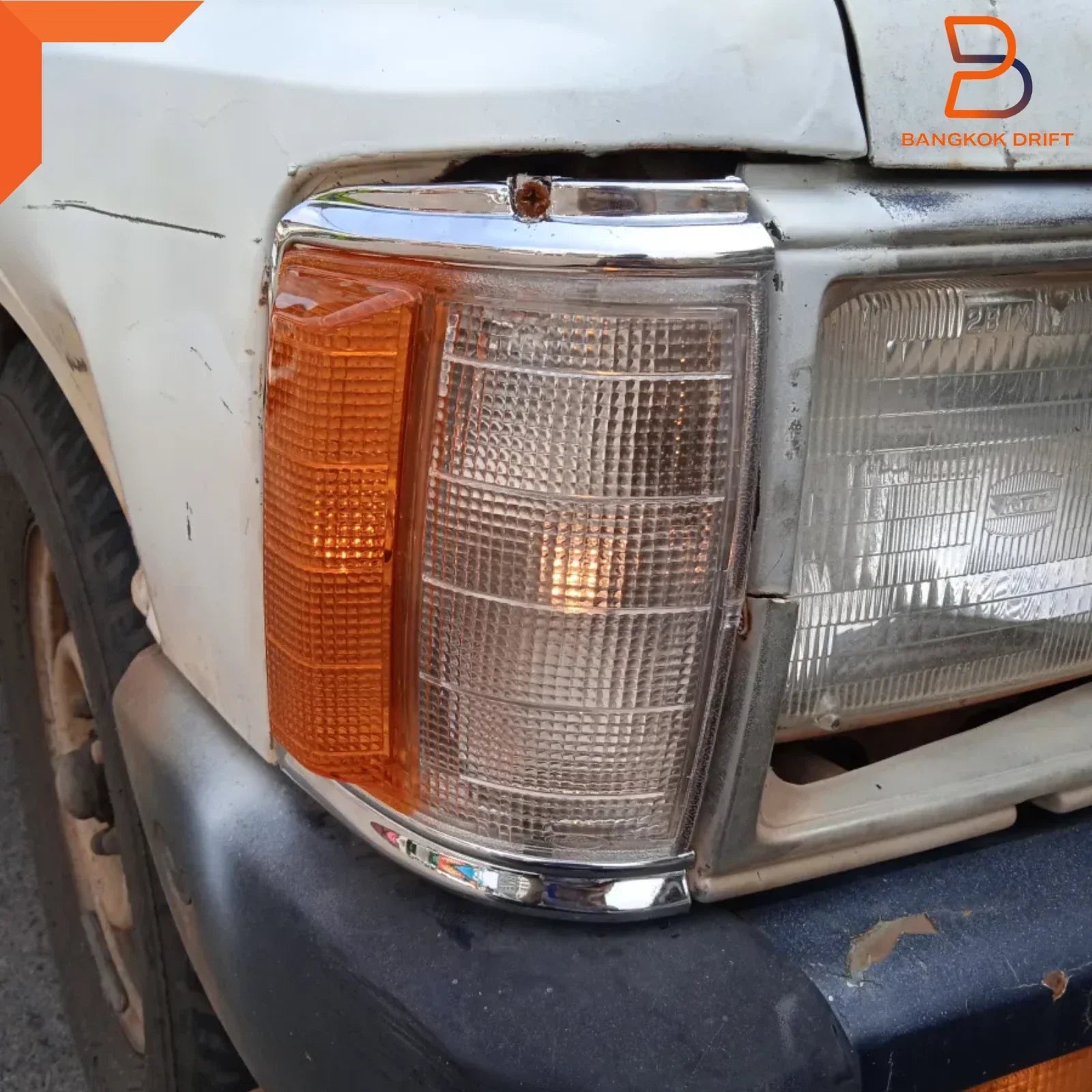 Chrome Corner Park Light Lamp for Toyota Hilux 83-88, 4Runner 83-88